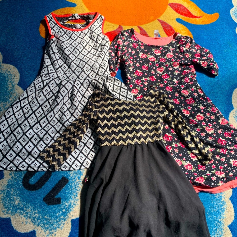 👗 **Beautiful Dress Lot: Gold & Black Evening Dress, Pink Rose Dress…** 👗